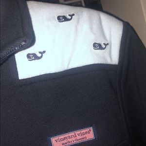 Vineyard vines navy quarterzip xs